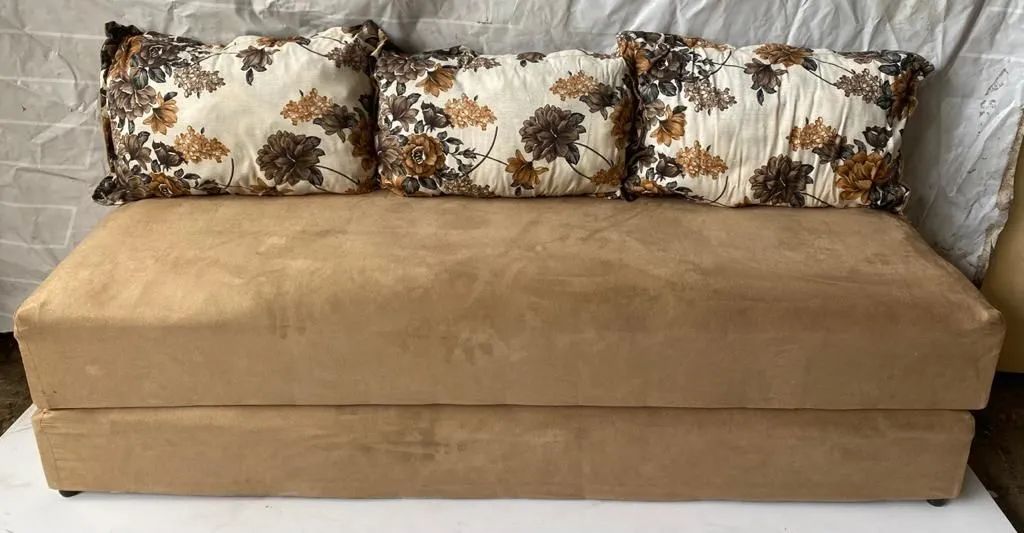 Sofá Cama de 3 lugares - Floral - Foto 3