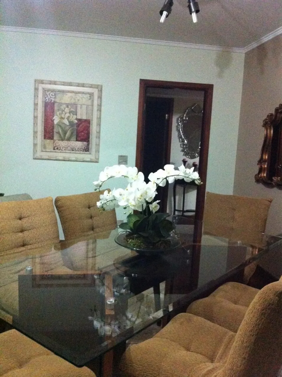 Mesa de Jantar 6 lugares - R$2500,00
