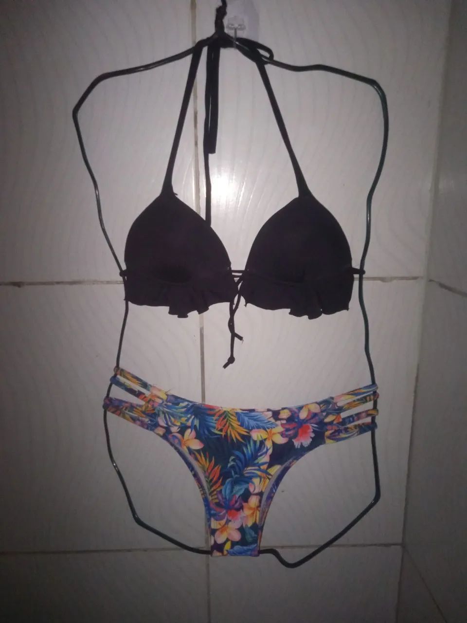 Biquíni Preto com Estampa Floral M - Foto 3