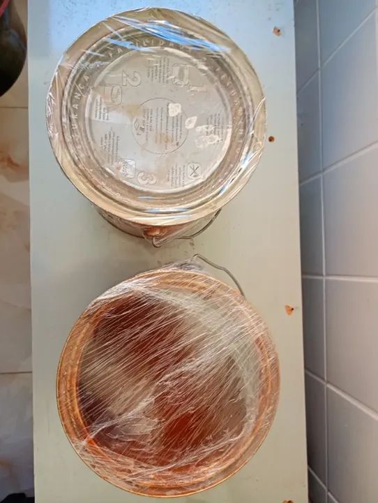 kit pintura - 1x lata tinta piso....1x lata de verniz....2x trinchas...1x espátula - Foto 6