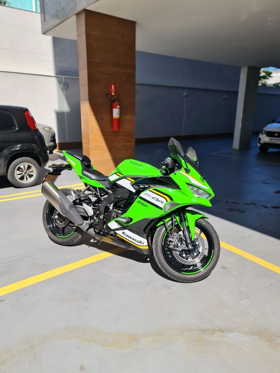 Kawasaki Zx-4r 2025 - 1447668622 | OLX