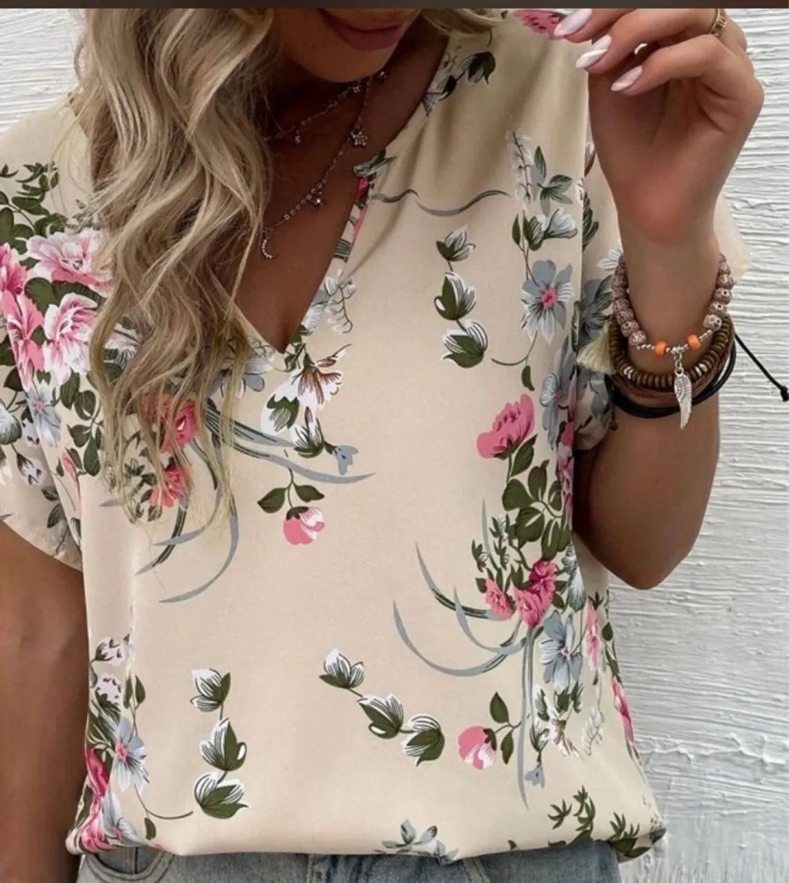 Blusa Feminina Floral Delicada
