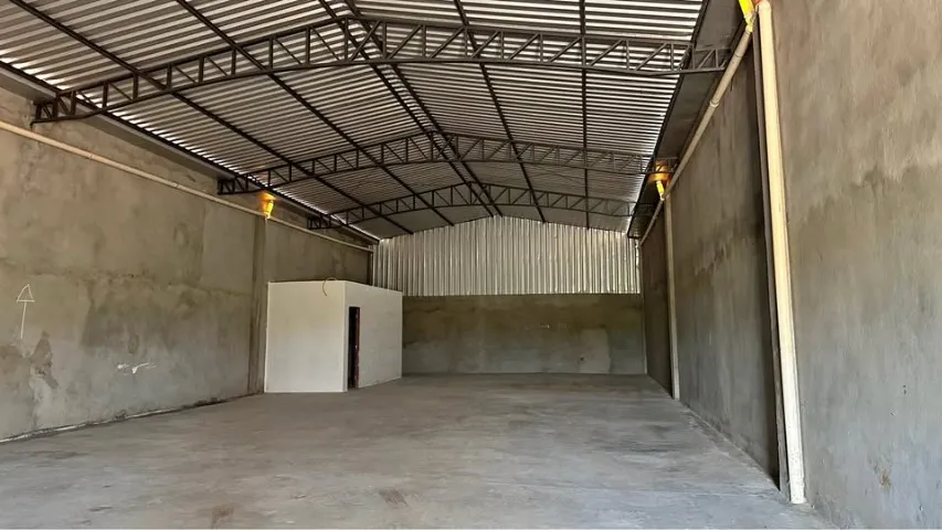 vendo galpão com entrada de 25 mil