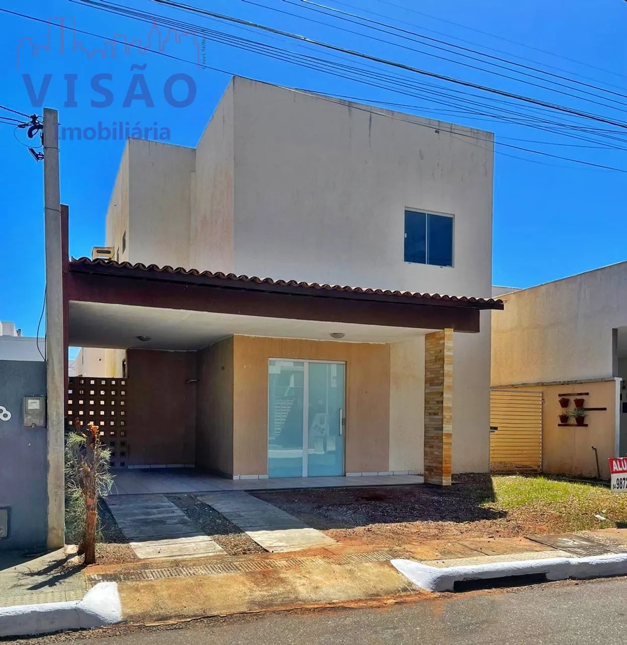 VENDE-SE LINDA CASA DUPLEX CONDOMÍNIO VERONIQUE
