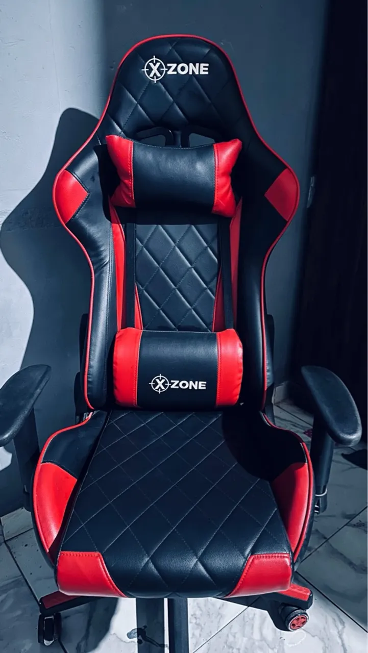 Cadeira Gamer X-ZONE Vermelha e Preta