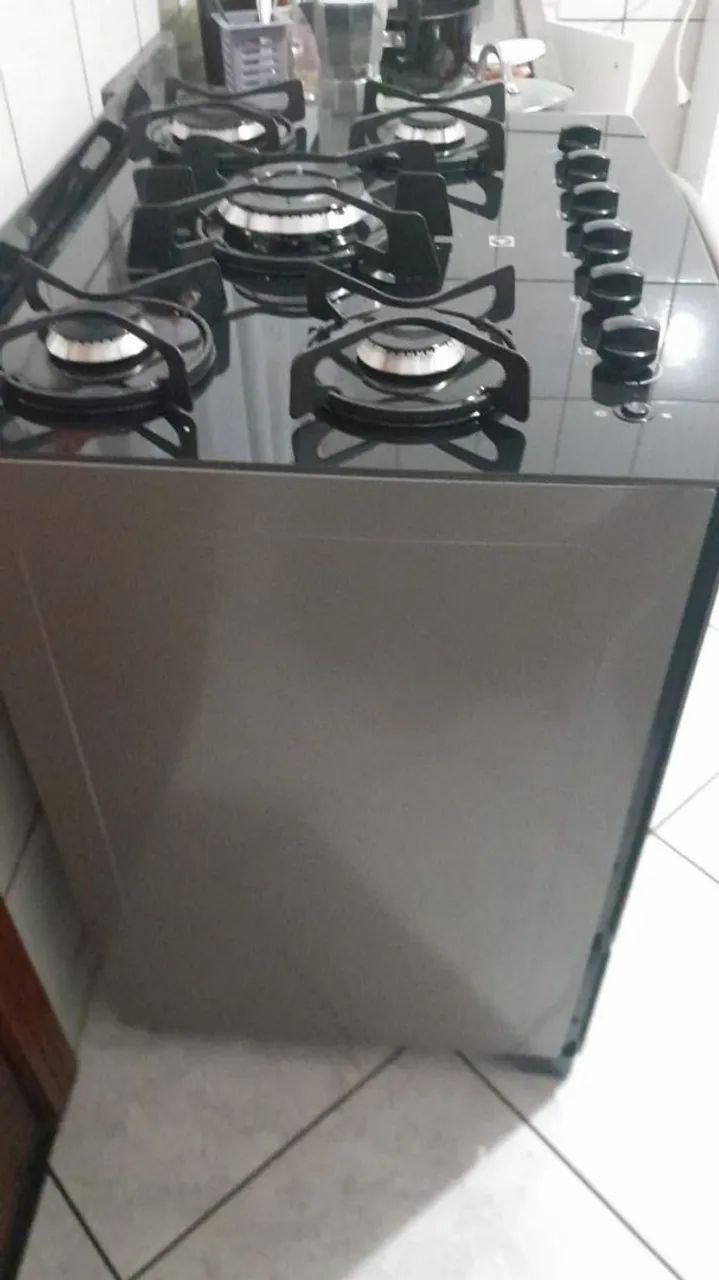 Fogão Electrolux 5 bocas com acendimento automático - Foto 2