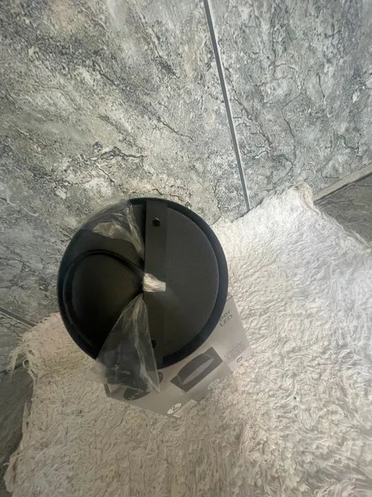 Arandela de sobrepor, Luz amarela. - Foto 4