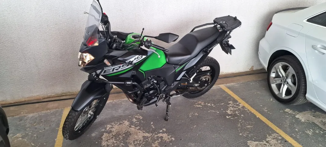 MOTOCICLETA KAWASAKI VERSYS-X 300 - 2024 | IMPECÁVEL | 7.715 KM