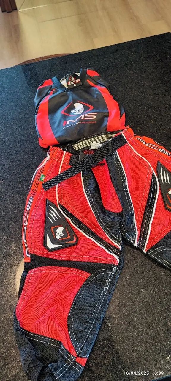 Conjunto de Roupas para Cross - IMS