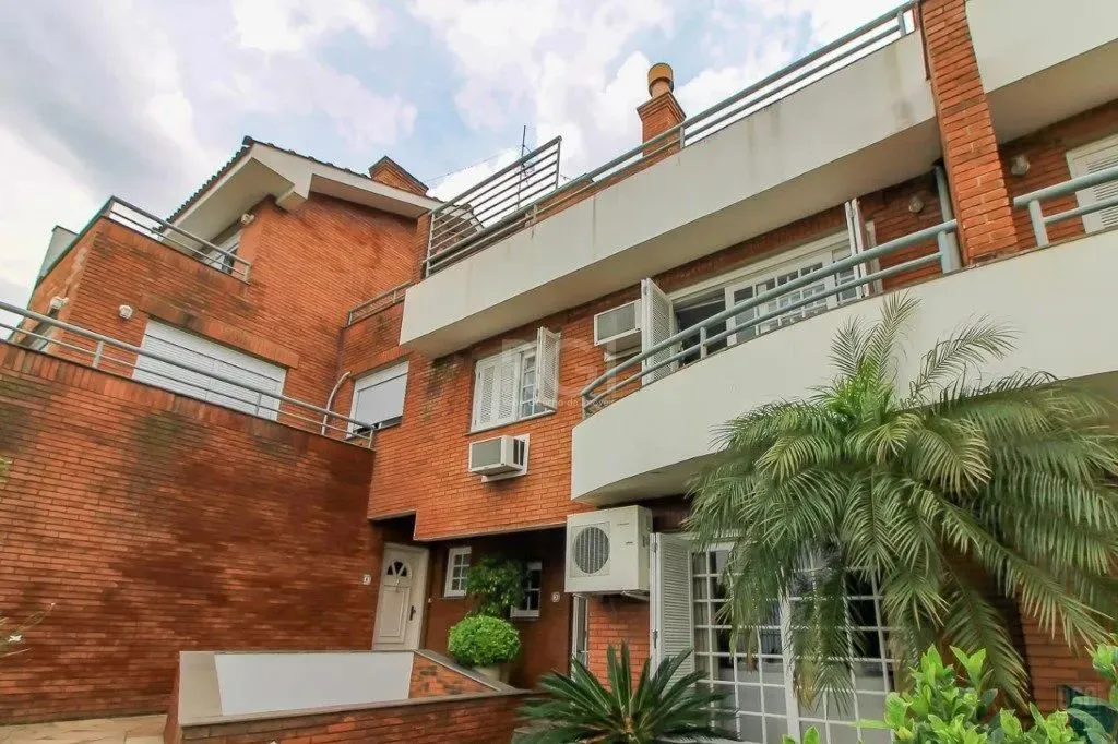 Casa Condominio para Venda - 350m², 4 dormitórios, sendo 1 suites, 2 vagas - Santa Tereza