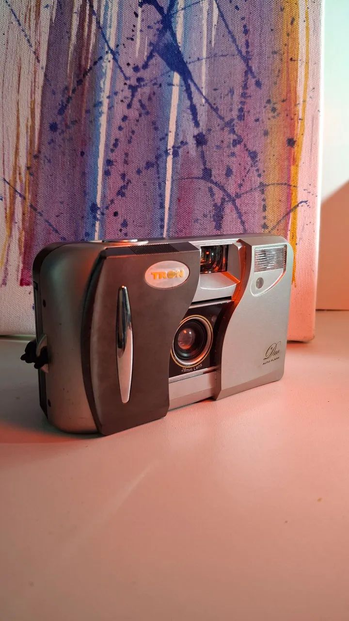 Camera analógica Tron Duo auto flash 