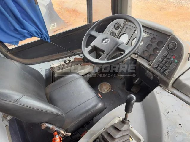 Ônibus Comil 27 Lugares 2012 - Motor Cummins  - Foto 9