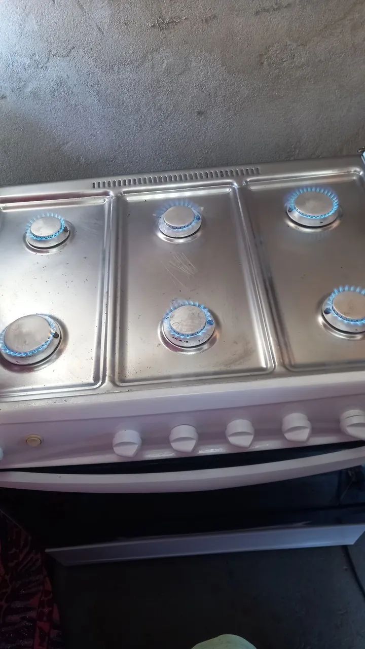 Vende-se fogão 6bocas automático  - Foto 3