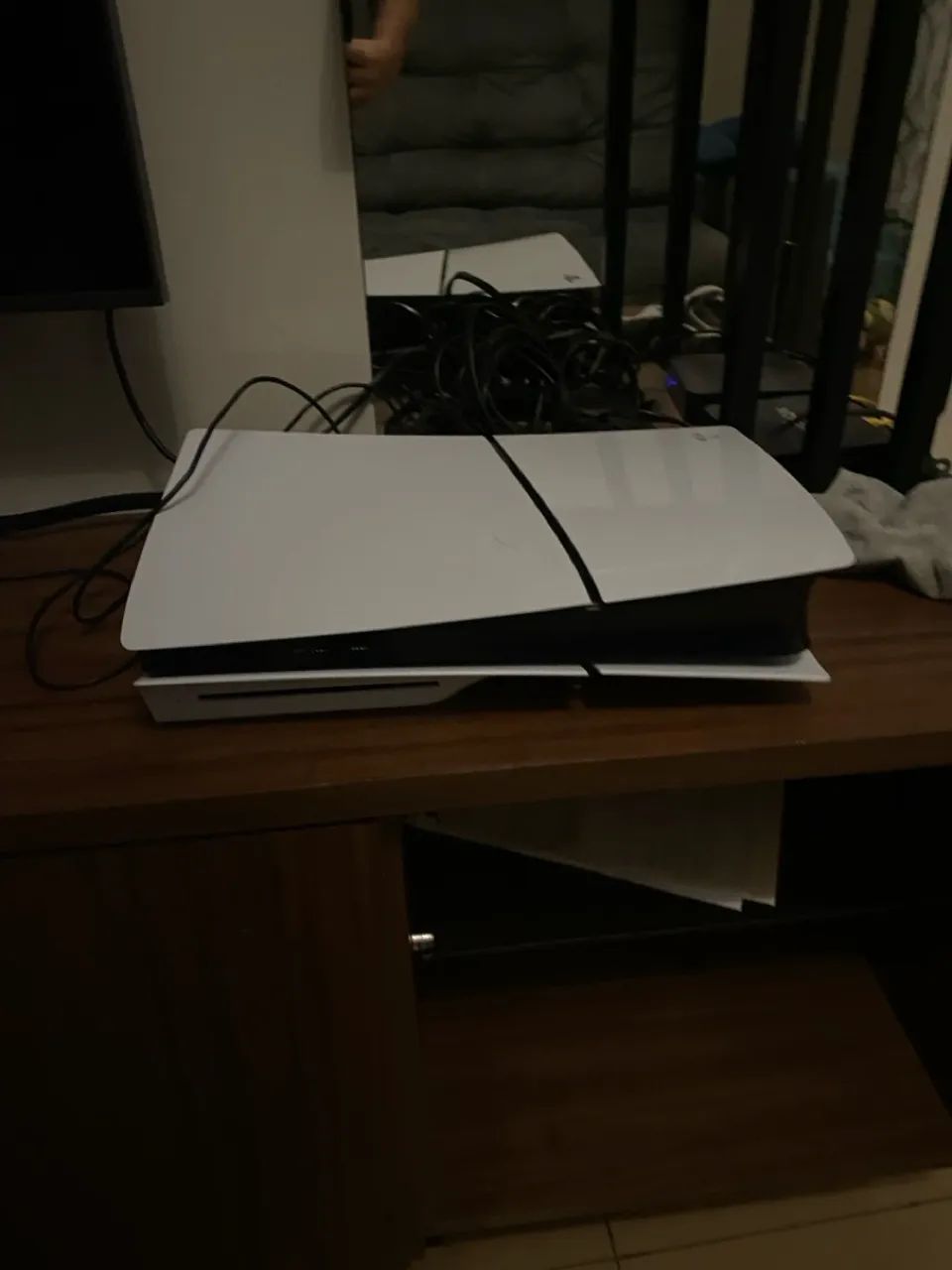 Ps5 slim 2 controles pra sair hoje 