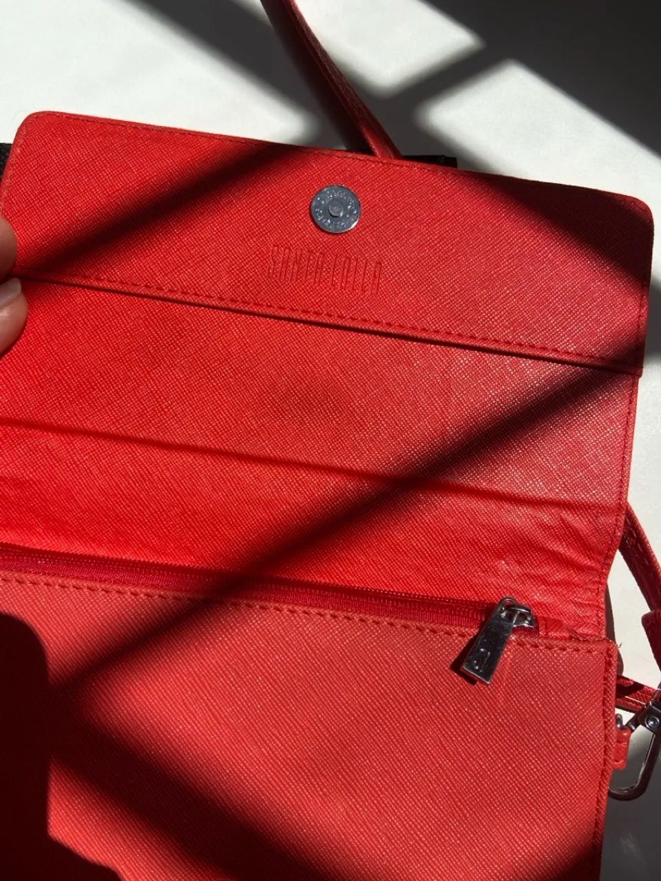 Bolsa Santa Lolla Vermelha com Alça Transversal - Foto 3
