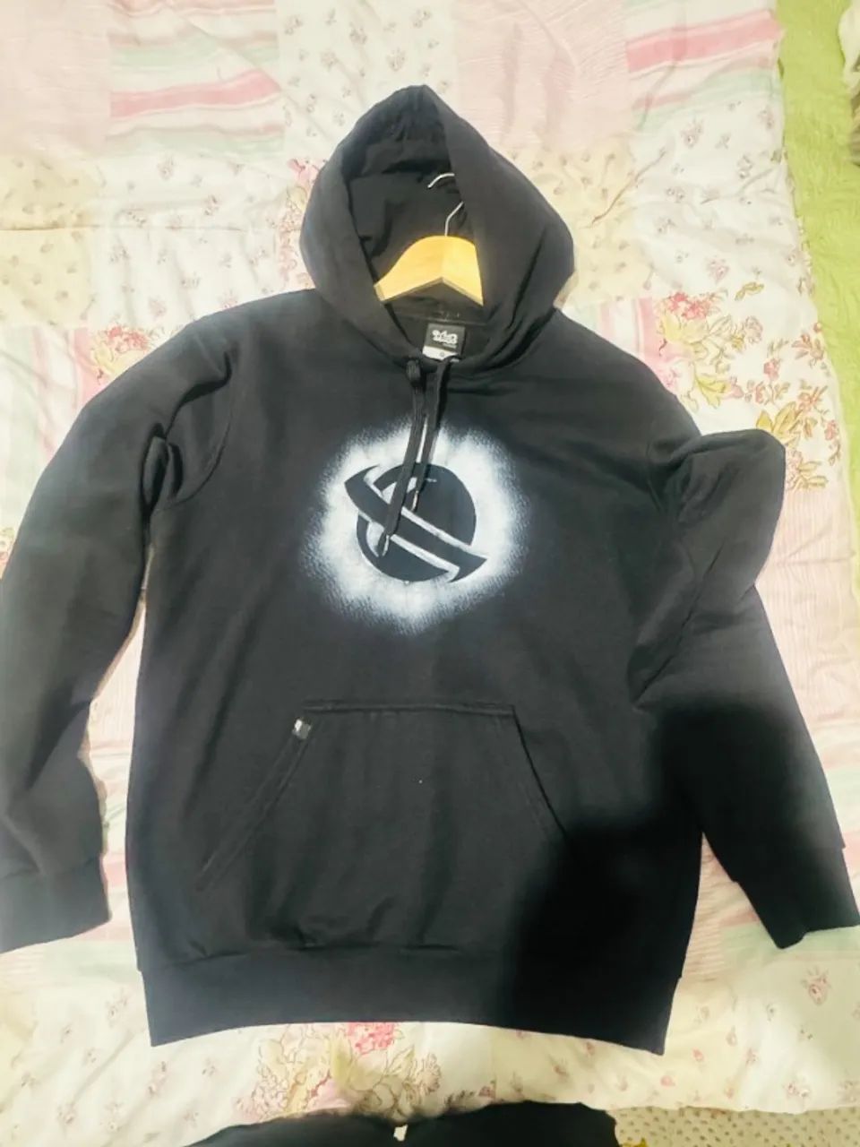 Blusa frio lost Roupas Jardim Yone, Ferraz de Vasconcelos