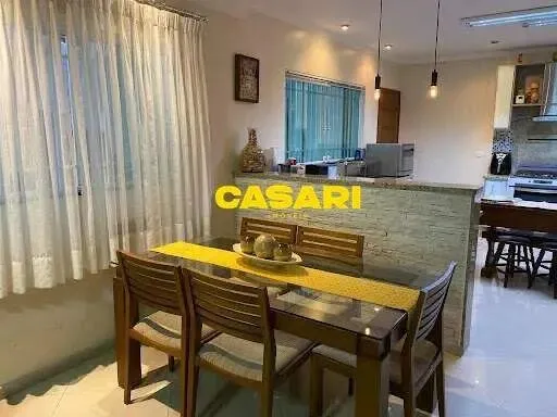 Sobrado à venda, 186 m² por R$ 850.000,00 - Parque São Vicente - Mauá/SP