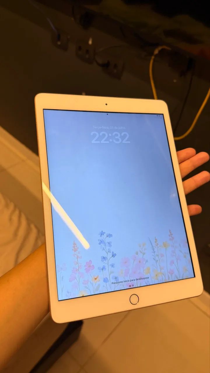 iPad 8ª Geração 32GB Wi-Fi - Excelente Estado + Capa + Caneta - Foto 5