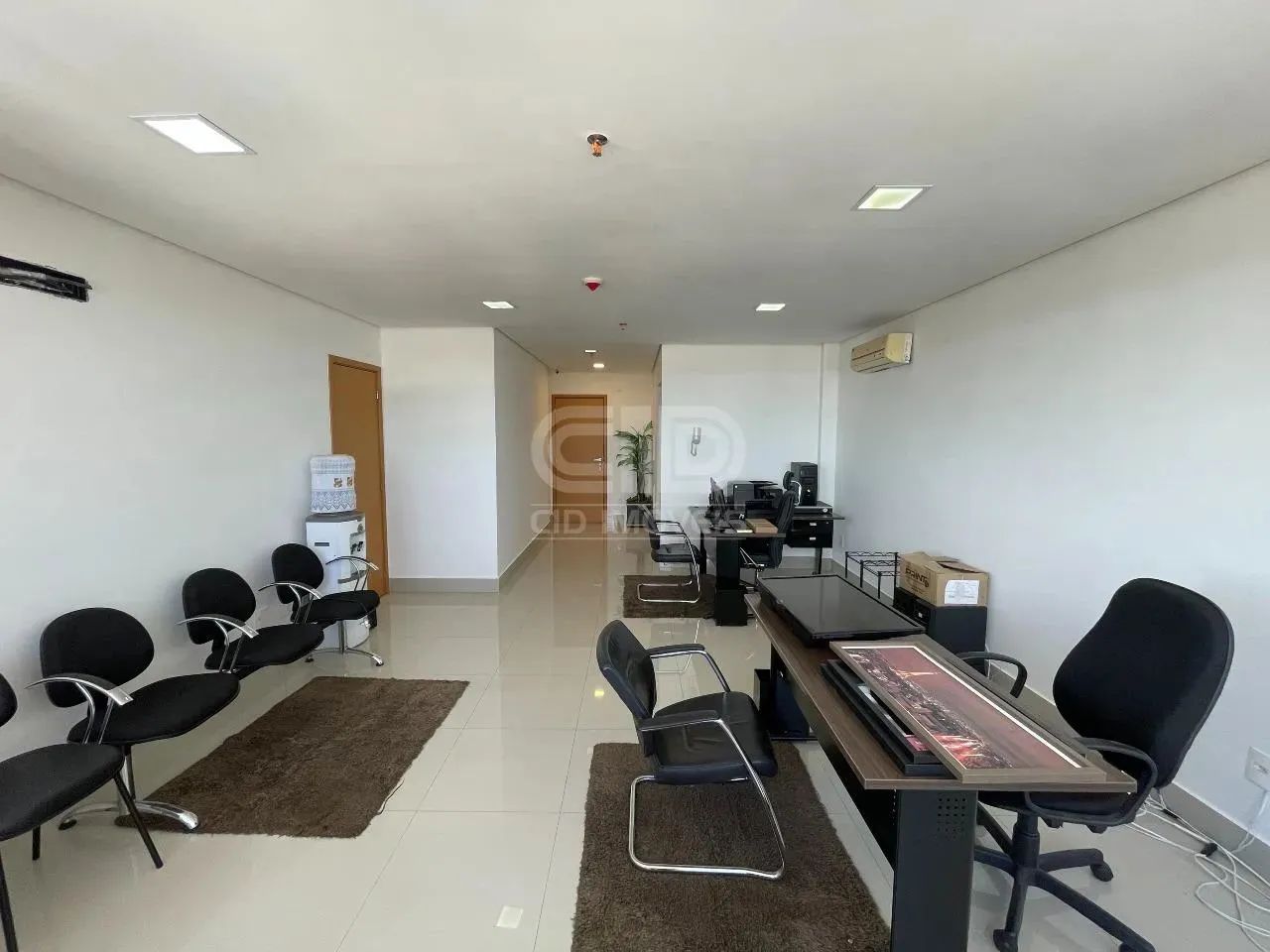 Sala Comercial Mobiliada no Edifício SB Tower - Foto 4