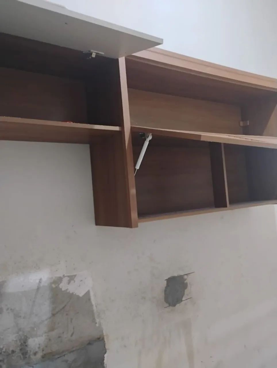 Vende esse armário de parede