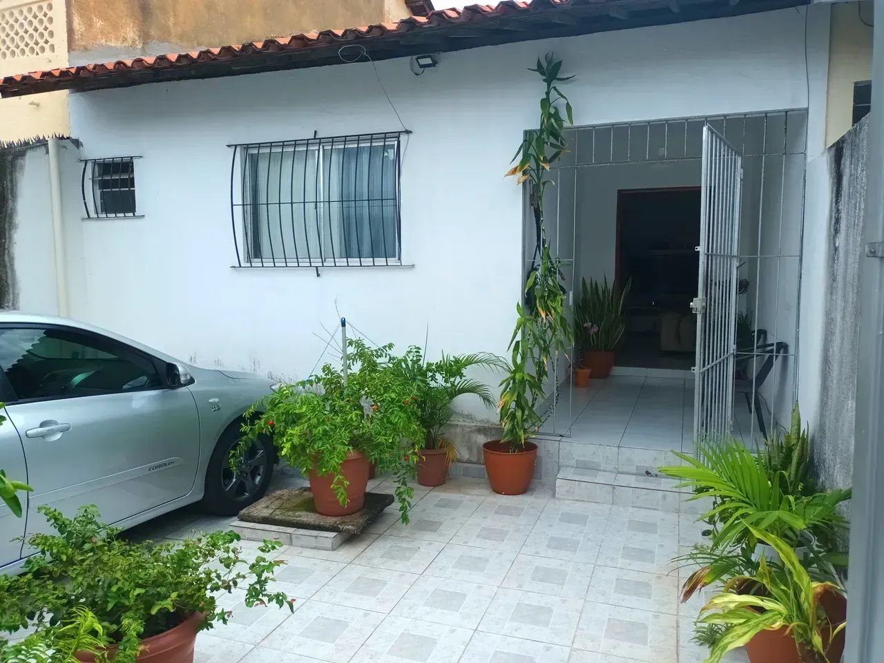 CASA À VENDA NO VASCO DA GAMA, COM TRÊS QUARTOS, COM FINANCIAMENTO DA CAIXA. - Foto 2