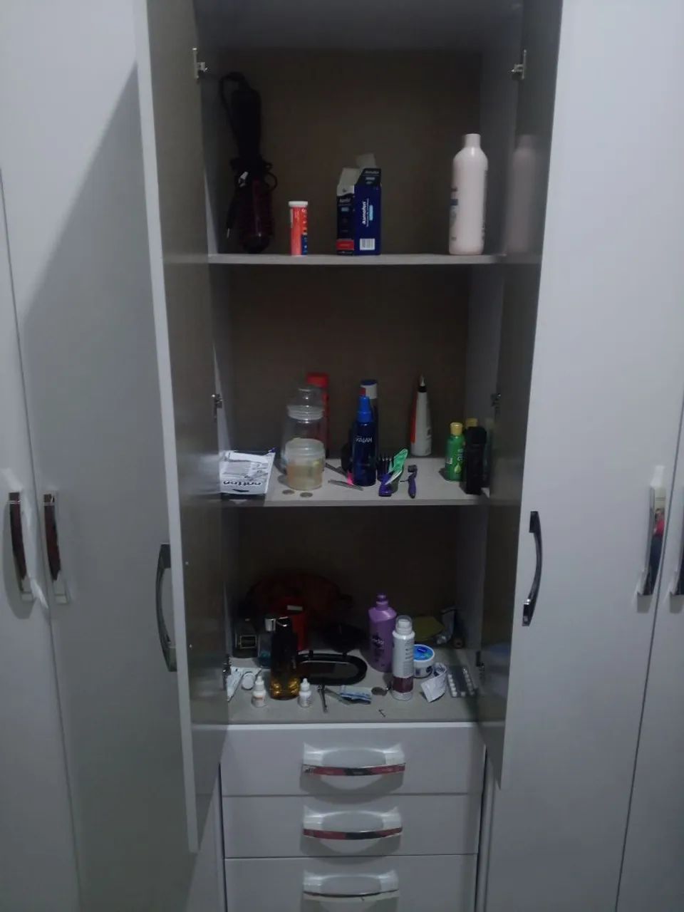 Guarda roupa 6 portas  - Foto 3