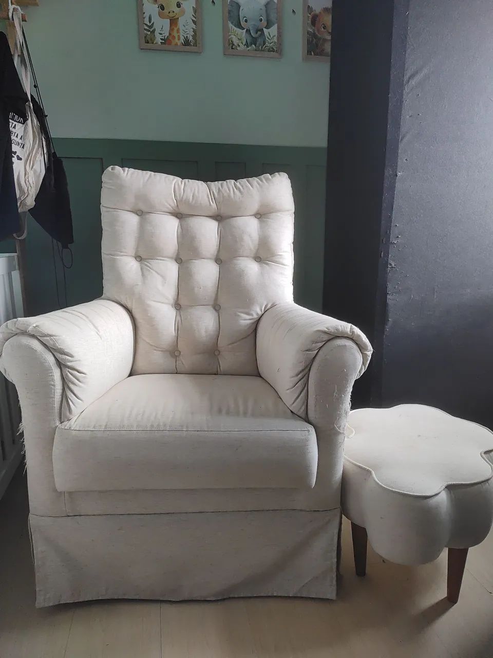 POLTRONA DE AMAMENTAÇÃO