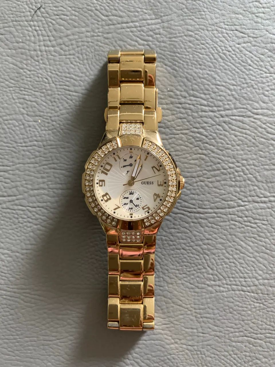 Relógio Guess com pedras
