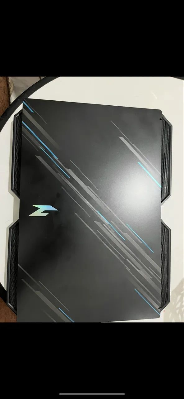 Acer nitro v15 i7 RTX 4050 16gb SSD 512