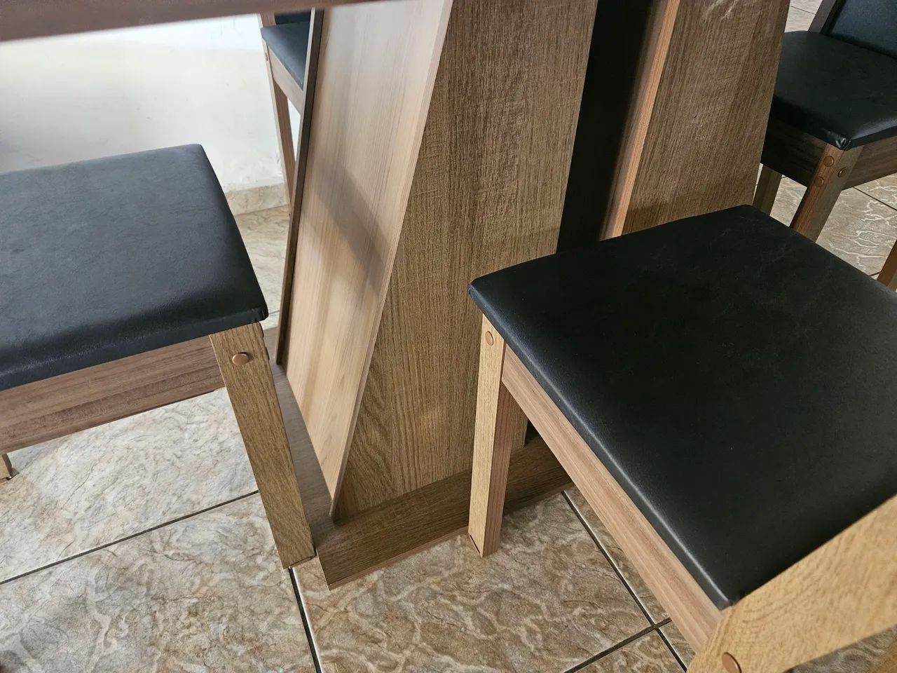 Mesa com 4 cadeiras, Entrego também!! - Foto 4