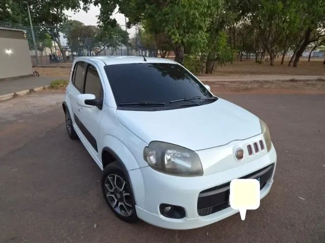 Fiat Uno Sporting 1.4 EVO Fire Flex 8V 4P 2012