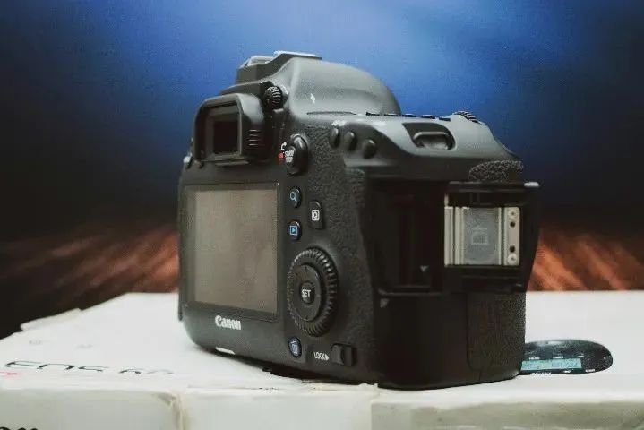 Canon 6d ( com detalhes de uso) - Foto 3