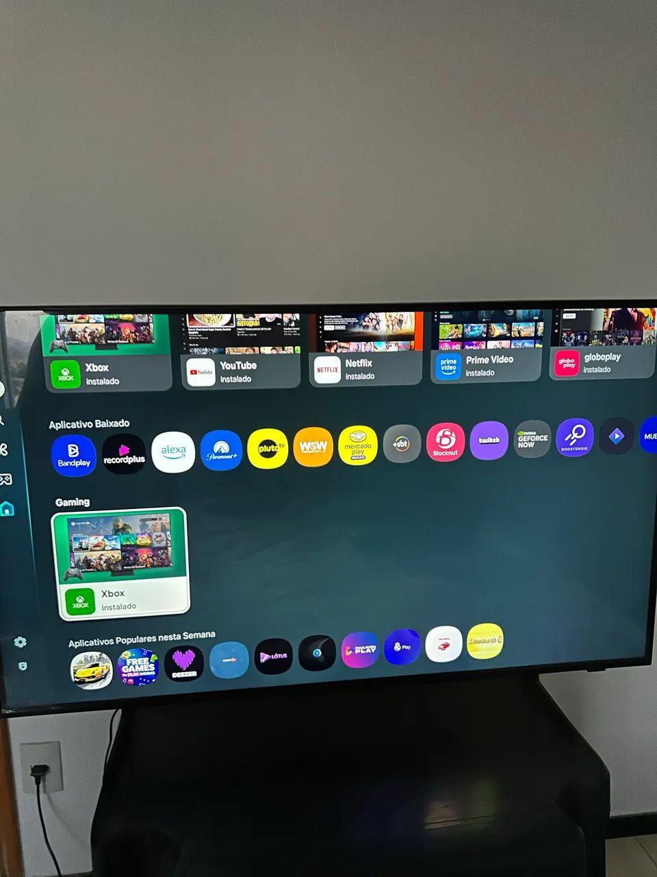 Smart TV Samsung 43? 4K DU7700 - Foto 3