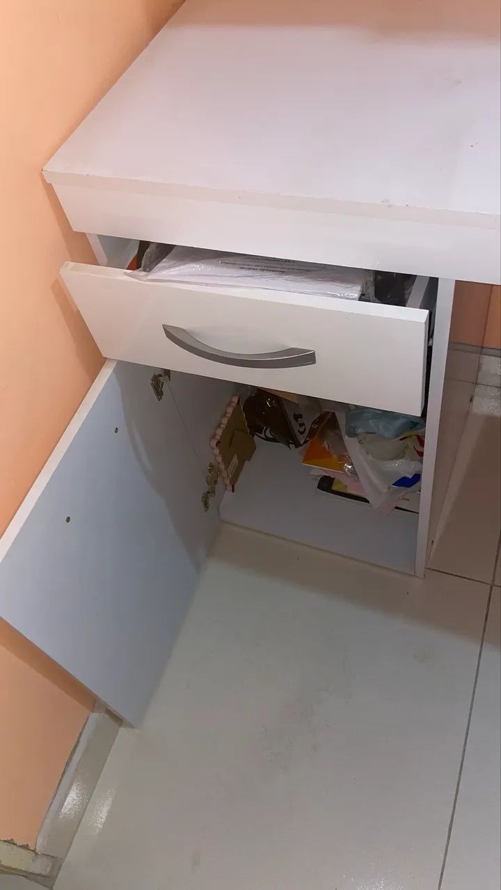 Vende-se escrivaninha - Foto 2