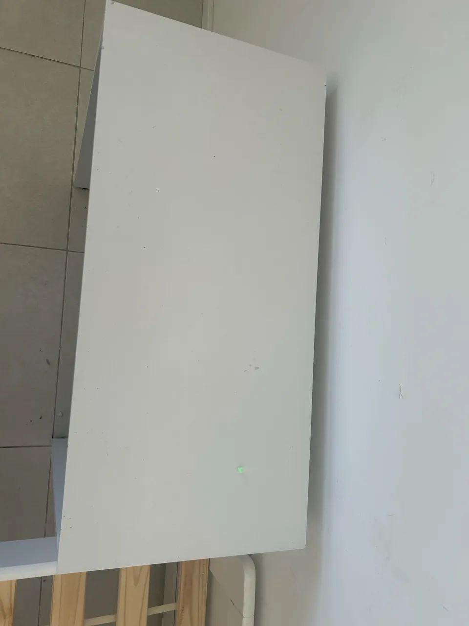 Escrivaninha branca com 1 gaveta  - Foto 2