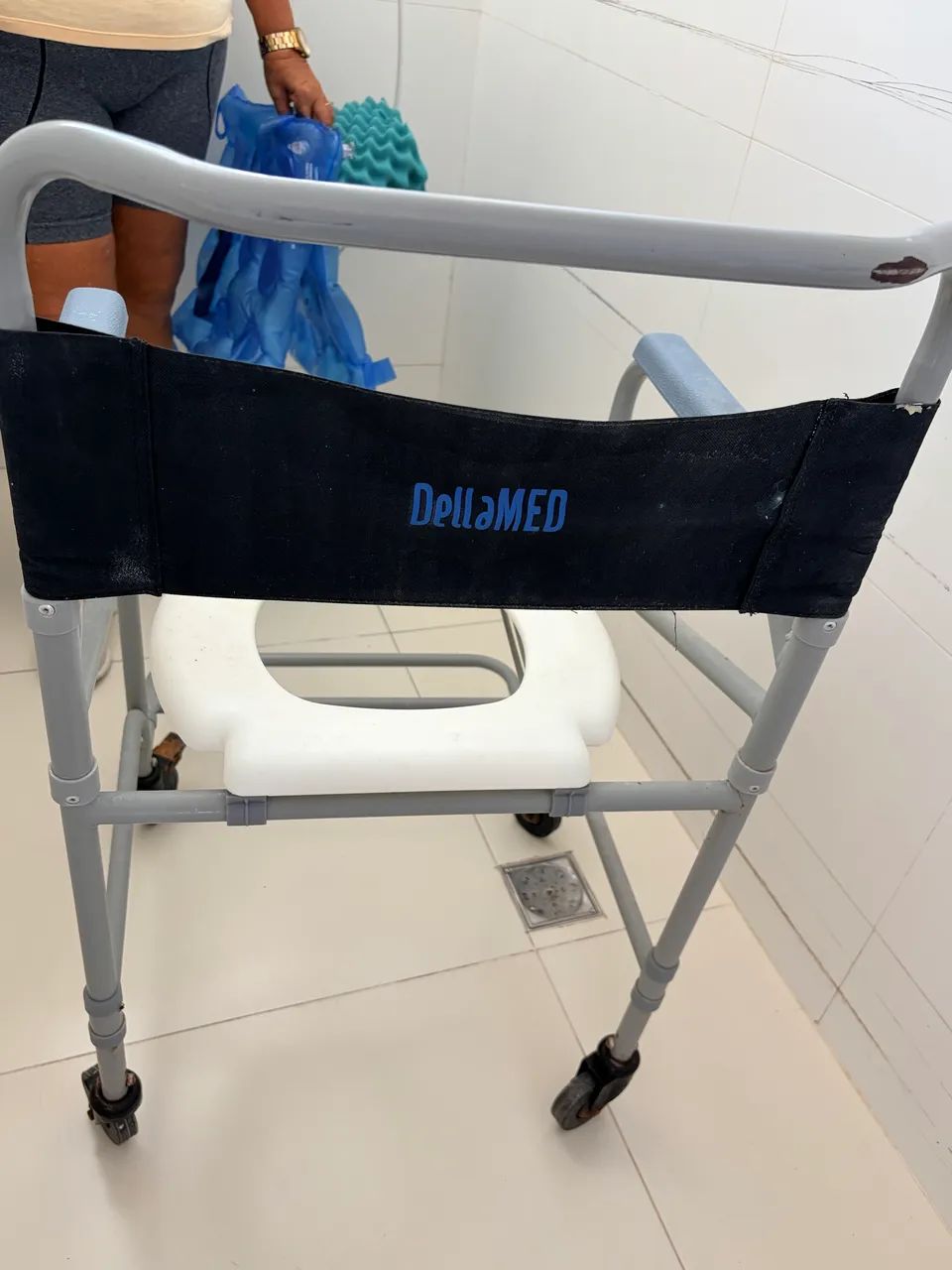 Cadeira de banho  - Foto 2
