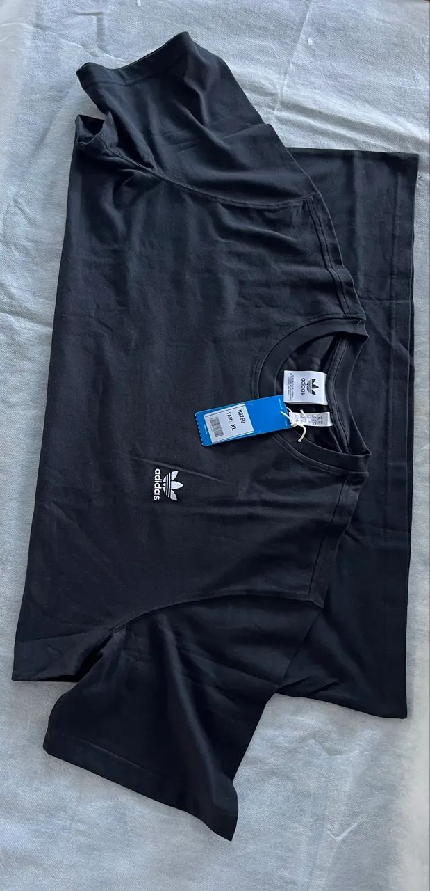 Camiseta Adidas Original e nova - M - GG