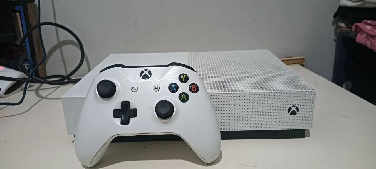 Xbox one S - bem cuidado - Foto 2