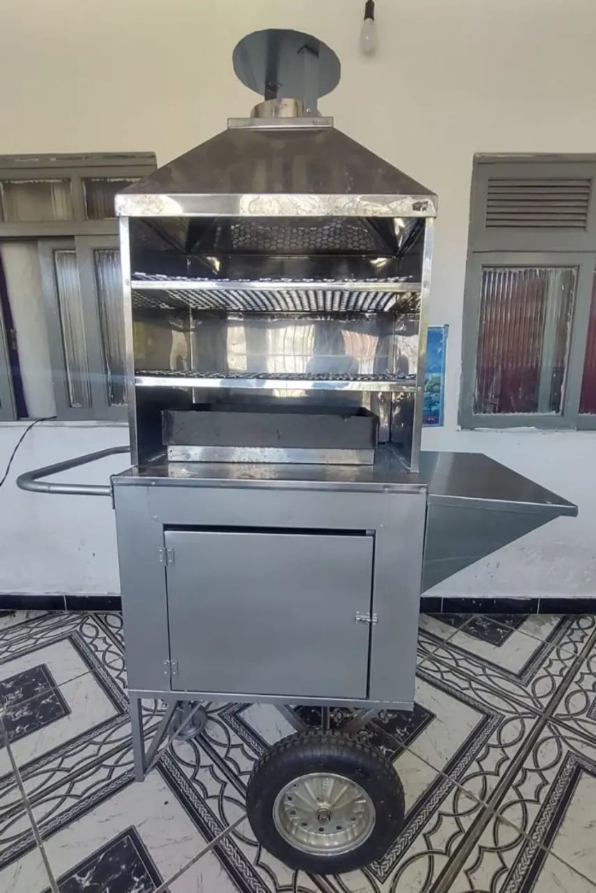VENDO CARRINHO DE CHURRASCO COM COMPARTIMENTO TOP.