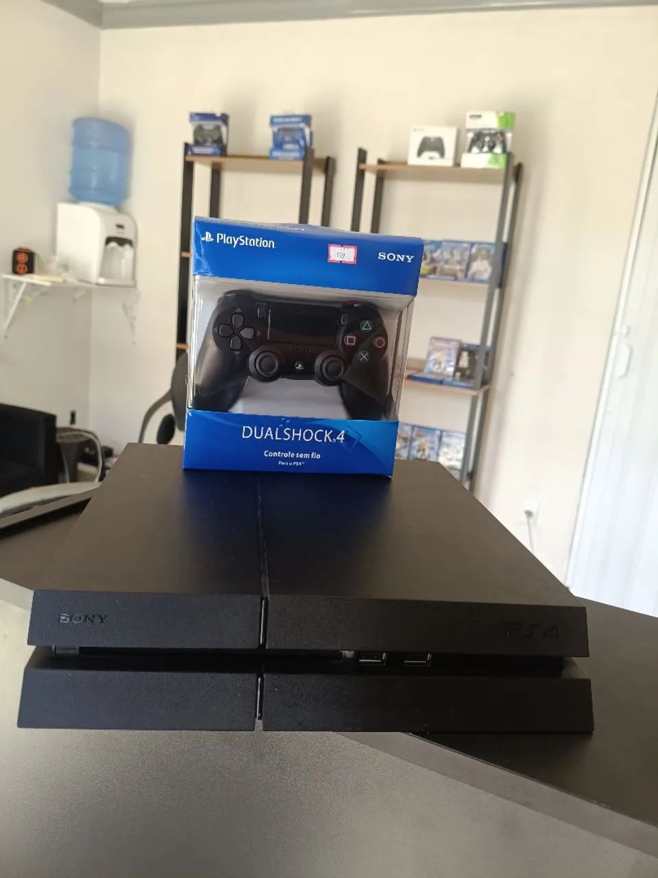 Ps4 impecável + controle e jogos digital 