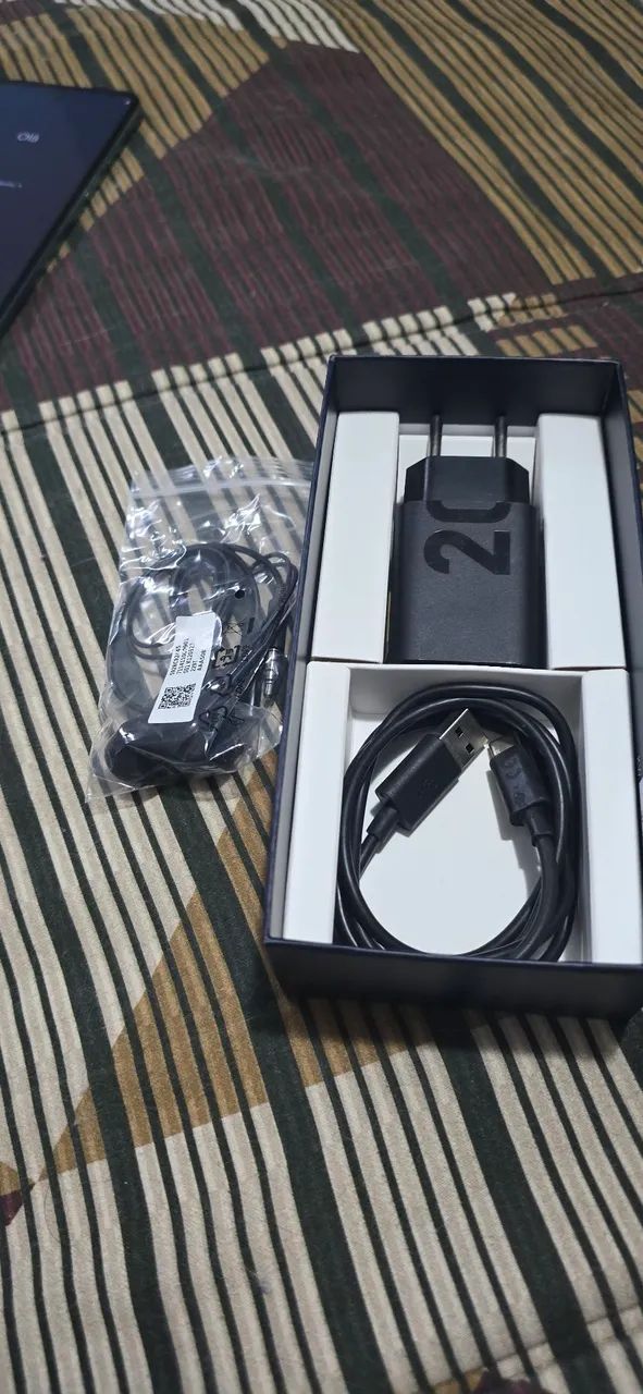 Moto G62 5g completo com caixa - Foto 2