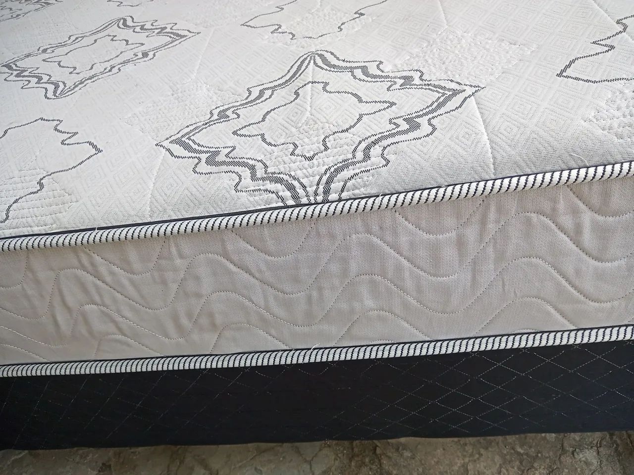 Cama box de solteiro confortável e em boas condições - Foto 2