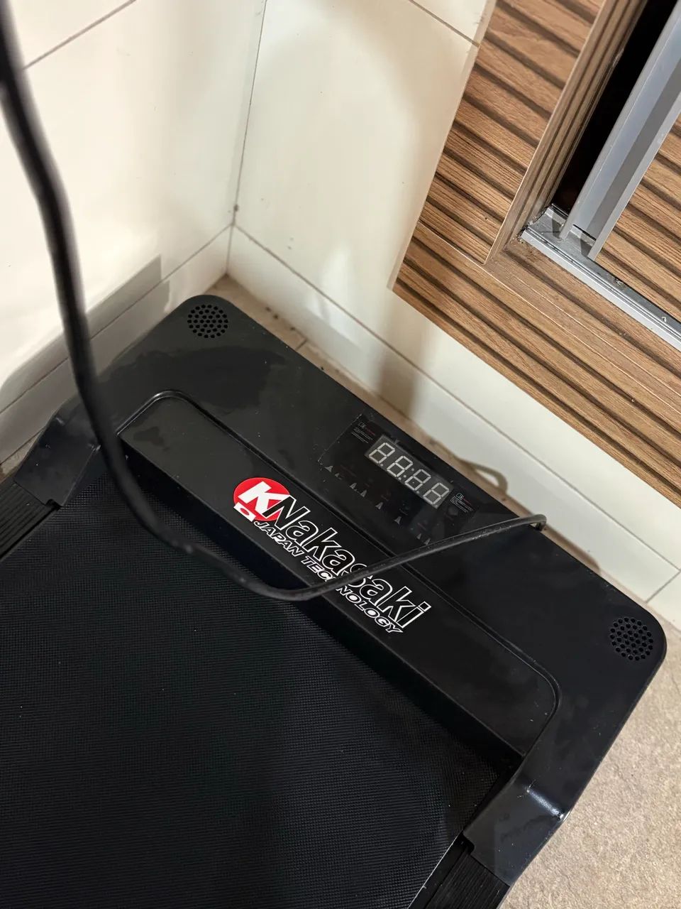 Esteira Ergométrica Elétrica Nakasaki KM102 Dobrável Portátil 12km/h Preto - Foto 5