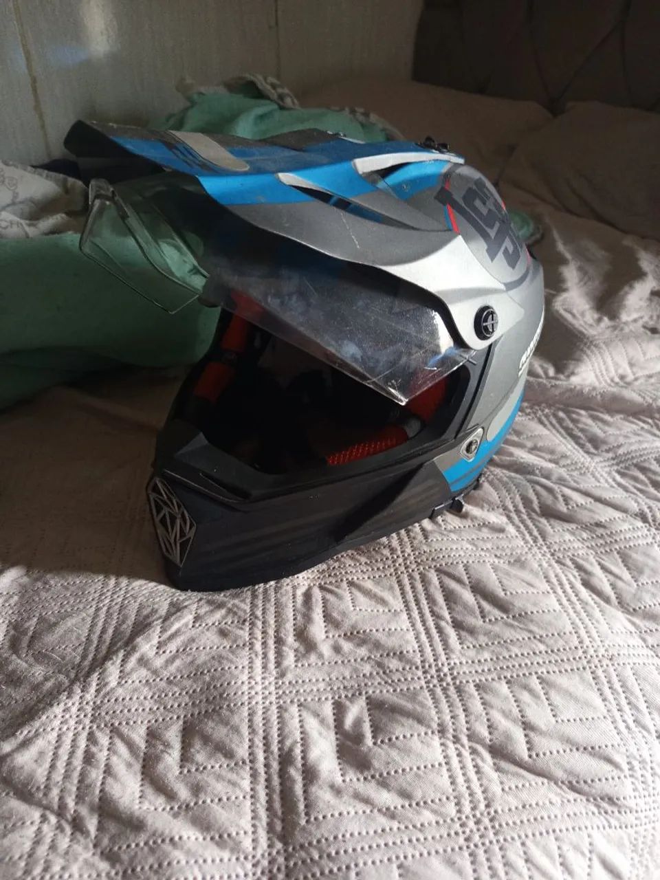 Capacete LS2 quartback 