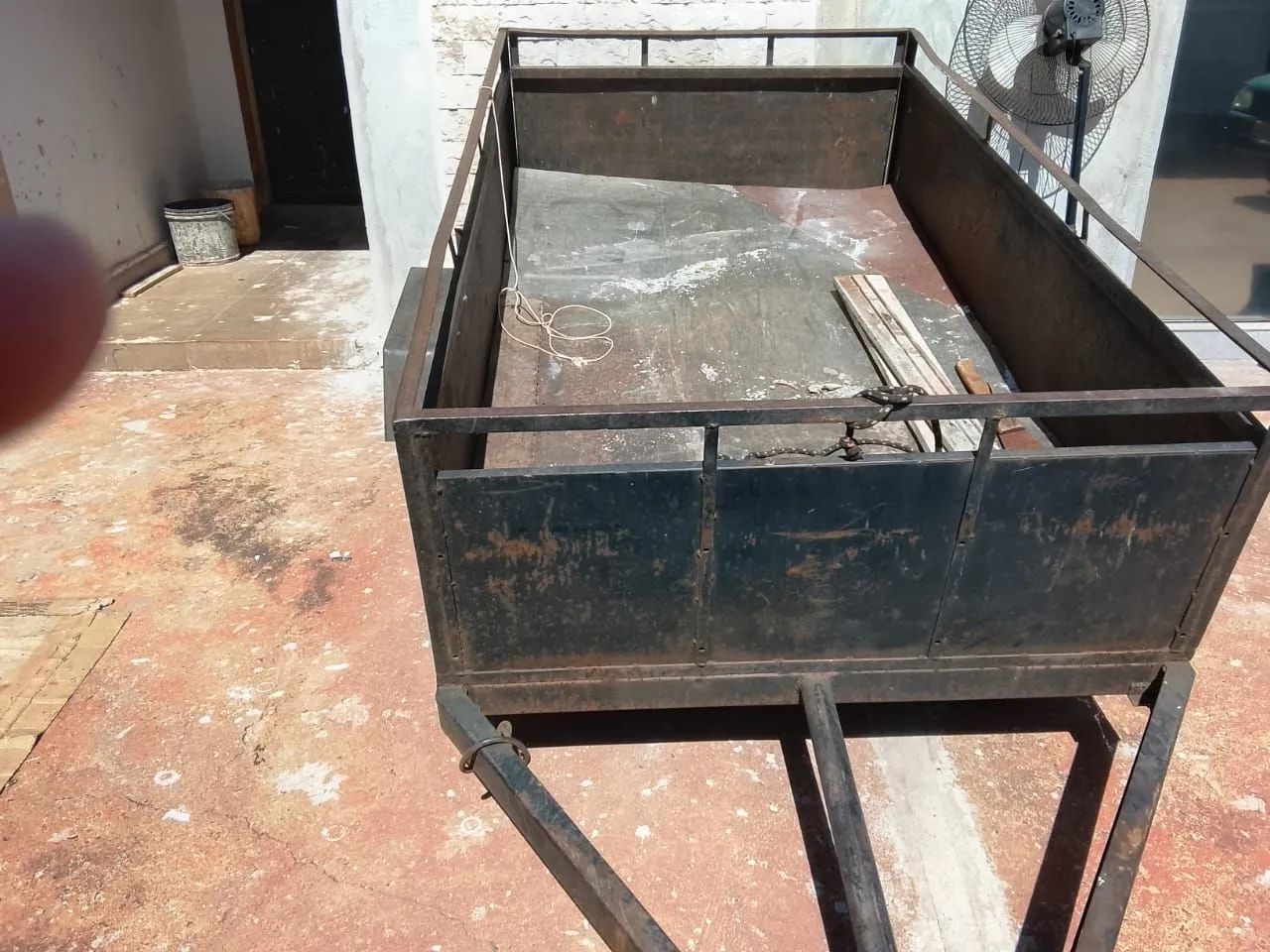 Carretinha toda investida em lataria  - Foto 2