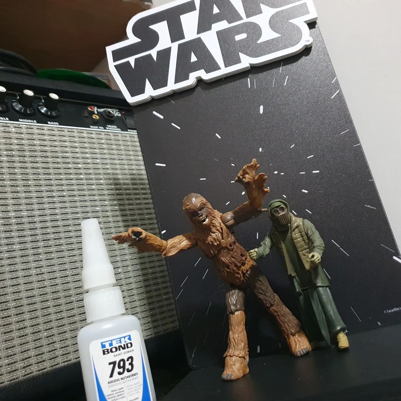 Kit Action Figure Star Wars Chewbacca + Unkars Thug + Base - Foto 3