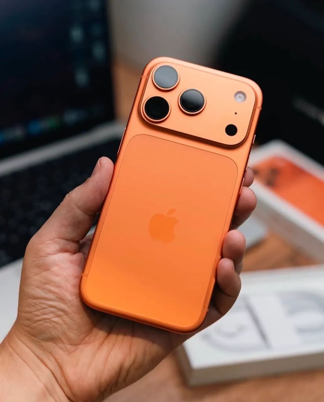 iPhone 17 Pro 256GB Laranja - Novo