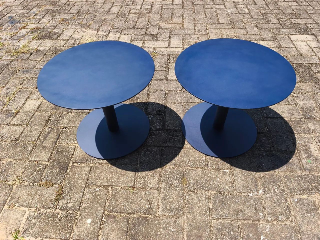 2 mesas de alumínio 45 x 35 