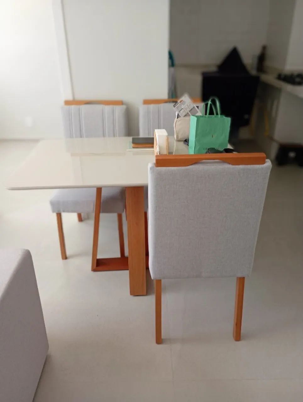 Mesa de jantar quatro lugares  - Foto 2