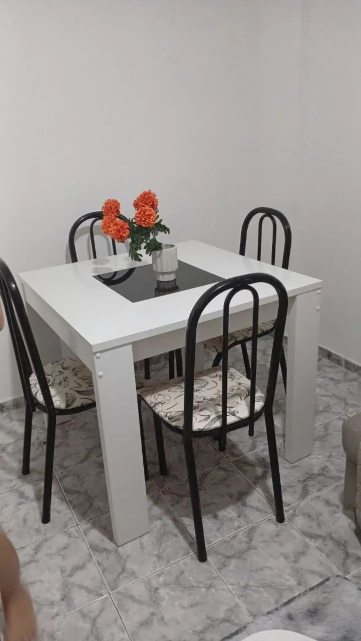 Mesa de jantar na caixa  - Foto 4